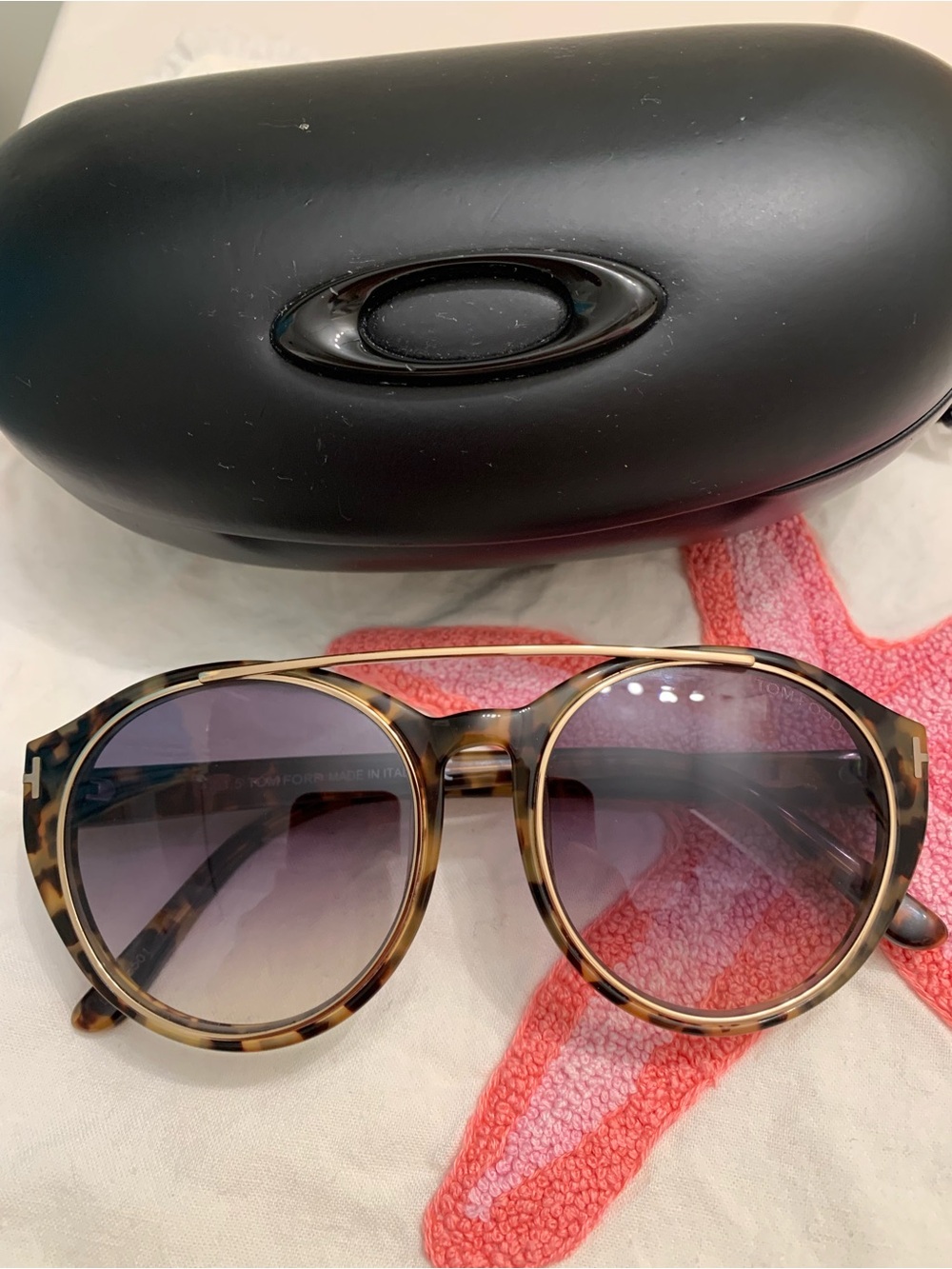 Tom Ford Tortoiseshell Pattern Sunglasses in Brown and Amber, authentic